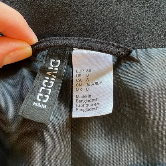 H&M a-symmetrical blazer - Picture 4 of 11